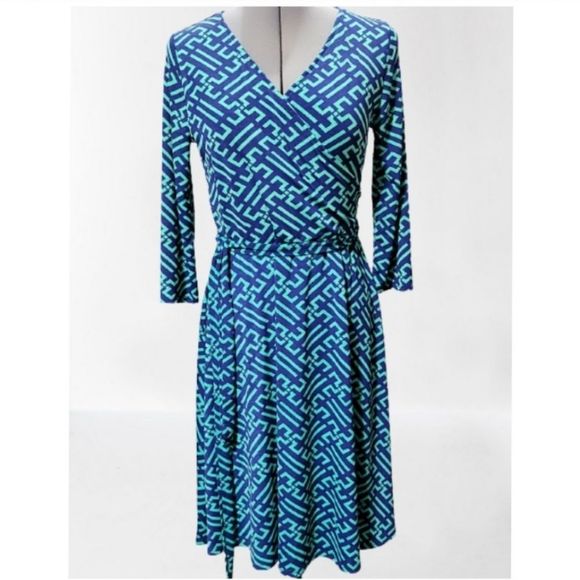 41 Hawthorne Dress Style D8123 - Picture 1 of 8